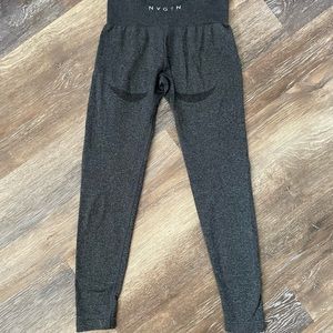 Grey seamless leggings